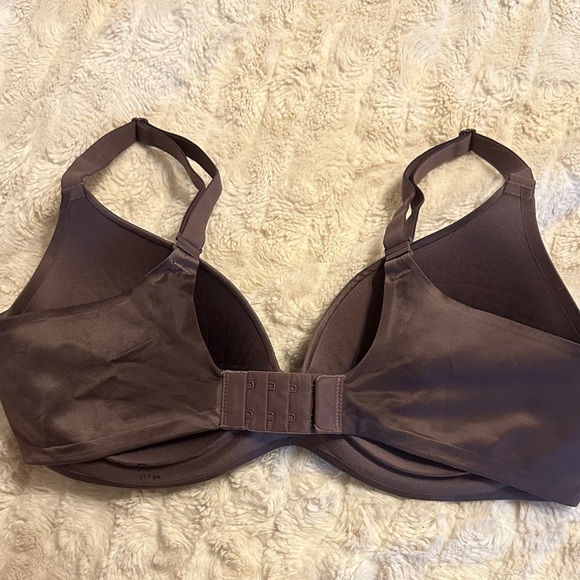 Victoria's Secret Rich Purple Bra 34D - Picture 3 of 6